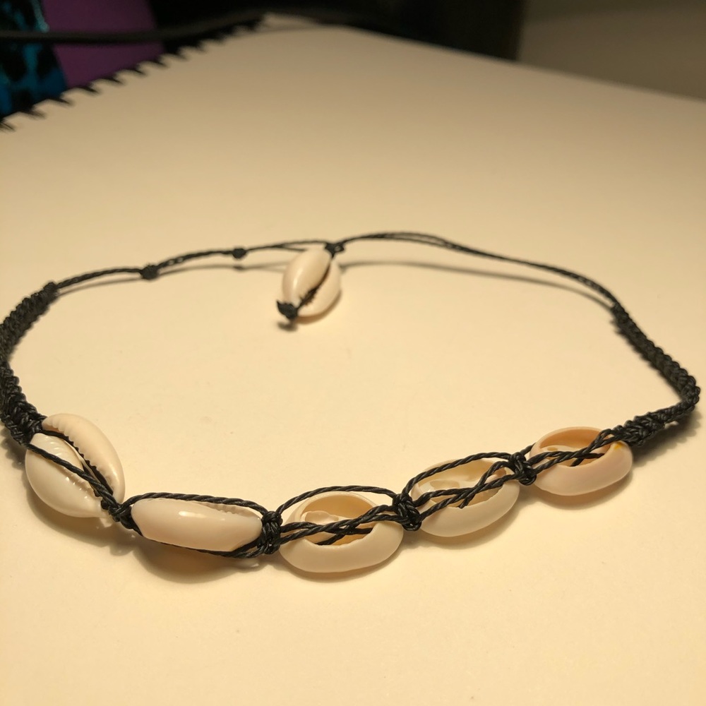 Shell necklace
